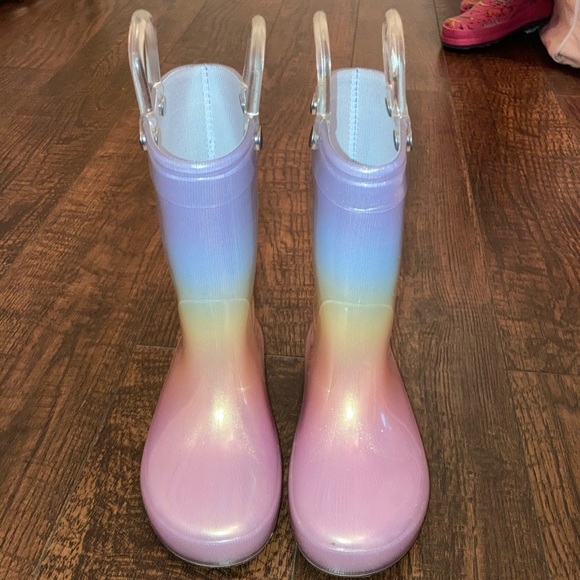 Toddler Size 8 Rainbow Rain Boots 